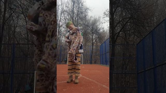 Видеоотзыв на яркую шубу с АлиЭкспресс смотреть онлайн