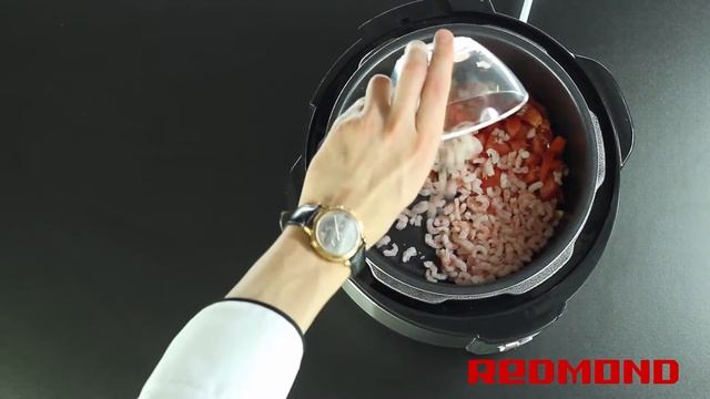 Мультиварка-скороварка REDMOND RMC-M4504 Креветки под сыром смотреть онлайн