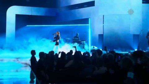 Charlotte Cardin performs 'Confetti' | Juno Awards 2024