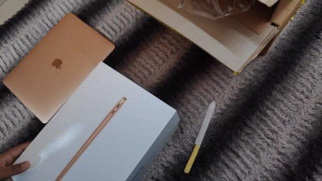 MacBook Air 2019 Unboxing and First Look..|| 1 kidney = 1Macbook || IN HINDI by Canyon Tech || смотреть онлайн