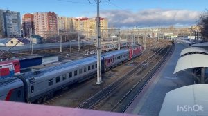 4 поезда на ст. Саратов-пасс.