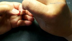 Оригинальная цепочка из бисера. Очень просто и быстро.