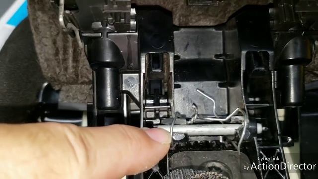 2014 Dodge Grand Caravan , deployed headrest repair. смотреть онлайн