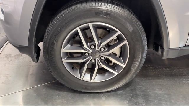 2021 Jeep Grand Cherokee Limited смотреть онлайн