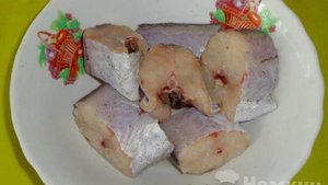 Тушеный минтай с кабачками в мультиварке