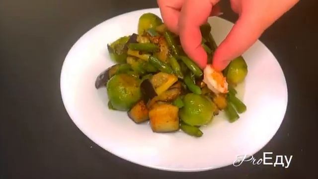 Простой в приготовлении, красивый внешне салатик. Отличный рецепт для новогоднего стола смотреть онлайн