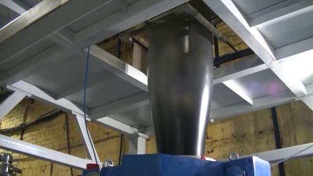 Работа выдувного экструдера GSD-55-800 PE для изготовления пленки ПВД смотреть онлайн
