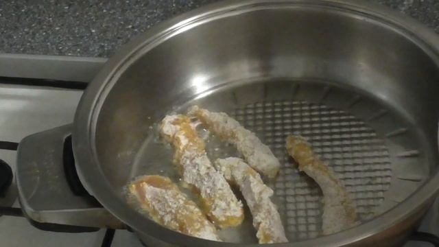 Куриное филе. Сочная куриная грудка.  Палочки из куриной грудки.