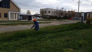 Kaszálás al-ko t22-110.0 HDH-A és stihl fs 460, garden mowing with stihl fs 460