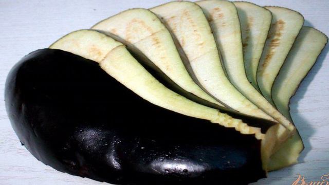 Салат из сердца с баклажанами и грибами