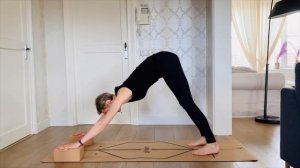 Stretch (Hamstrings) 10 minuten Yoga (Nederlands/Dutch)