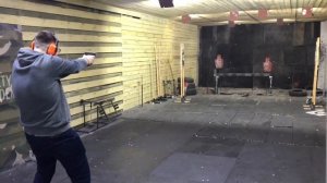 Впервые стреляю с огнестрельного оружия пистолет Glock 19 и его отдача
