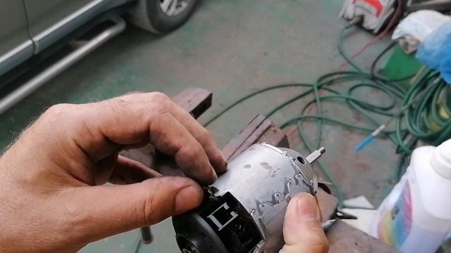 Как отремонтировать мотор печки ММС Оутлендер смотреть онлайн