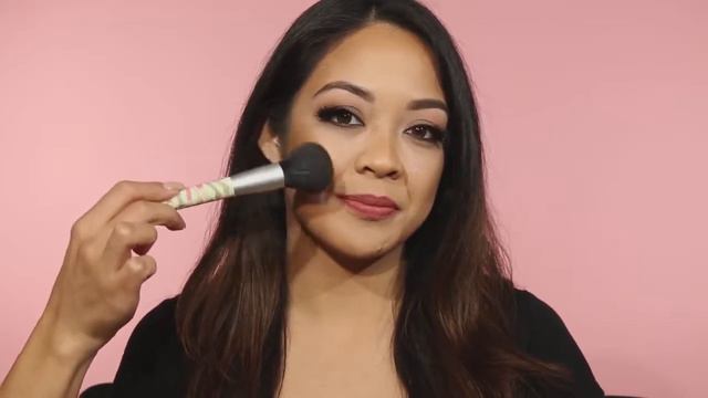 TheBalm Manizers Betty-Lou Manizer - Бронзер/Хайлайтер для лица смотреть онлайн