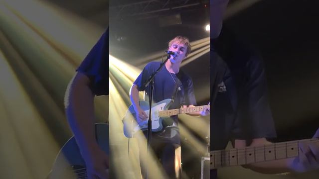 Sam Fender White Privilege Coventry HMV Live смотреть онлайн