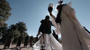 任人欺辱的小乞丐竟是個隱藏的功夫大師，一出手輕鬆擊敗全場最強，驚倒眾人！