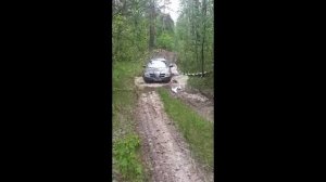 OUTLANDER 2.4 AT. OFF ROAD!!! Паркетник и бездорожье !