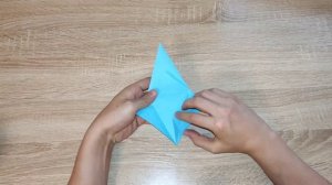 Кузнечик из бумаги