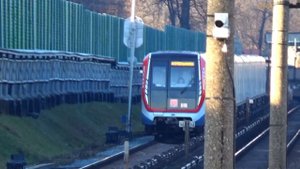 Метропоезда 81-765/766/767 "МОСКВА" на наземном перегоне Рязанский Проспект - Выхино (ТКЛ)