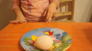 Снесла курочка яичко, да не простое - прыгающее... Разбили яичко. Ай ай.  /  Bouncing egg