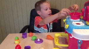 Играем Кухней свинка ПЕПА Мистер Влад Playing in the kitchen pig Peppa Mister Vlad