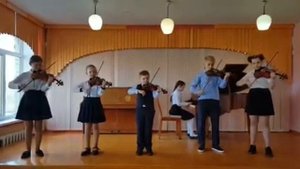 Зенкова Майя и анс. скрипачей                                В. Коровицын Куклы сеньора Карабаса