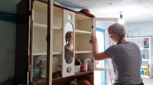 Расхламление и уборка в кухонных шкафах, Жизнь в частном доме