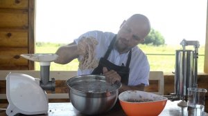 Сардельки "без химии" совсем своими руками. Возможно ли?