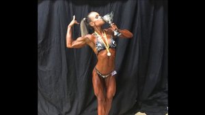 MELINDA LINDMARK AND HER SPECTACULAR BICEPS!