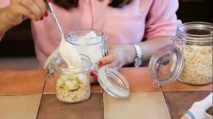 Ленивая овсянка с грушей