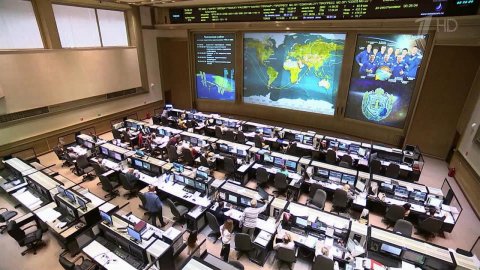 На Землю с МКС вернулись российские космонавты