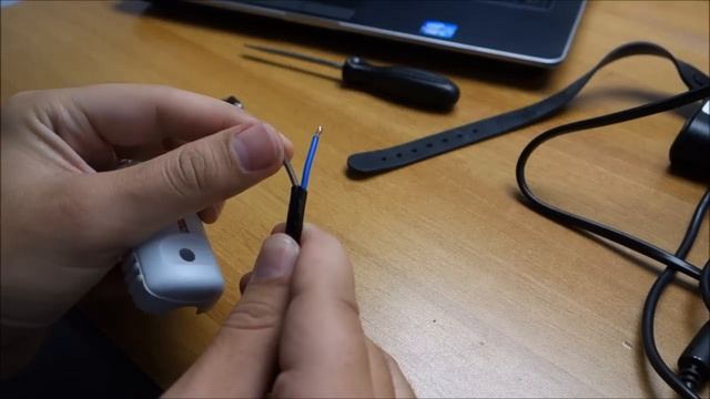 Working on a DELL Latitude E6330 - upgrade and charger repair смотреть онлайн