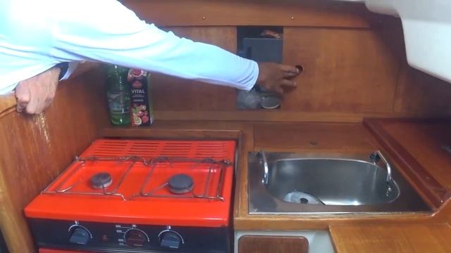 Видеообзор шведской парусной яхты Albin Scampi 30 смотреть онлайн