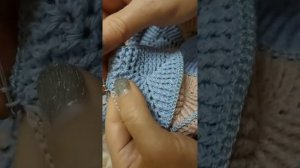 Соединяю объёмные треугольные мотивы