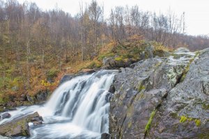 Мурманск. Водопад Лавна