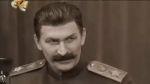 6 кадров. Сталин и ёлочные шары