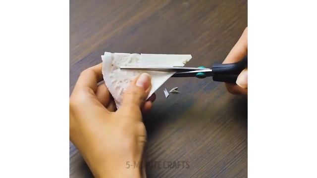 20 КУХОННЫХ ЛАЙФХАКОВ, КОТОРЫЕ ДОЛЖЕН ЗНАТЬ КАЖДЫЙ смотреть онлайн