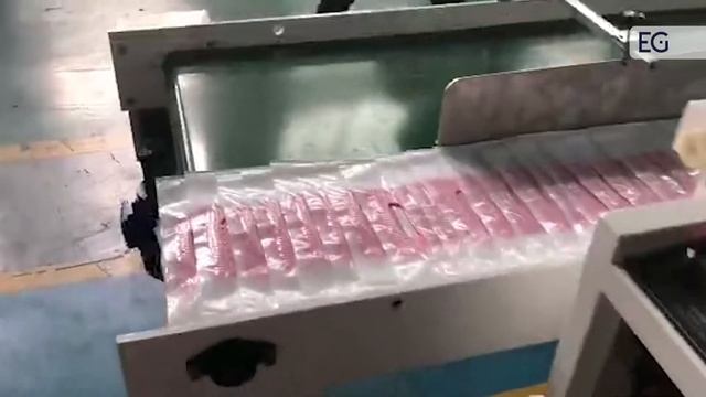 Производство пакетов с вырубной ручкой на станках CW-SP