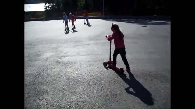 Роллердром в Радуга парке смотреть онлайн