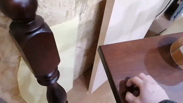 Чем покрасить дерево, лак для мебели.