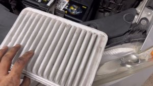 Toyota Venza 08-15 2.7L how to change air filter замена воздушного фильтра