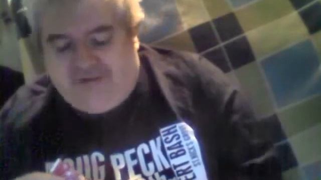 Larry the cable guy GIT-R-DONE candy bar смотреть онлайн