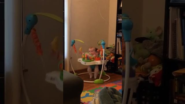 Jumping is fun!!! смотреть онлайн