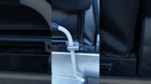 как закрепить  ледобур  на снегоходе Аrctik Cet