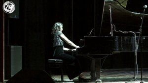 «МАЙ. Белые ночи" из цикла "Времена года" ор. 36  исполняет Наталья Зверева