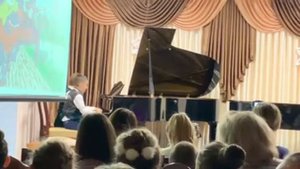 Ю.Чичков - "Песенка про жирафа" . Переложение для фортепианного ансамбля Т.Пикус