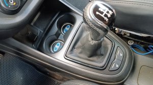 Глубокие подстаканники на Весту