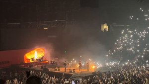 [4K] Papa Roach - Leave a Light On MGM Grand Las Vegas 10/13/2023