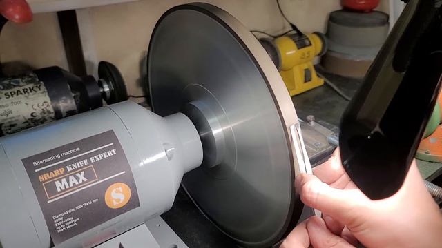 Видео заточки маникюрного пинцета на станке Sharp Knife Expert MAX в мастерской Мастер Заточкин смотреть онлайн