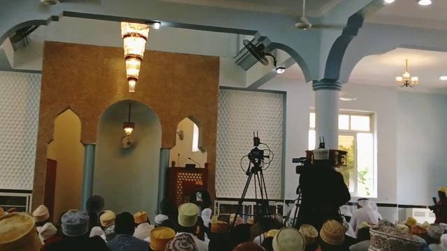 Historia ya Msikiti Mpya Wa Kilimani (Fatma) uliofunguliwa Na Rais Wa ZaNziBaR,Leo Hii. смотреть онлайн